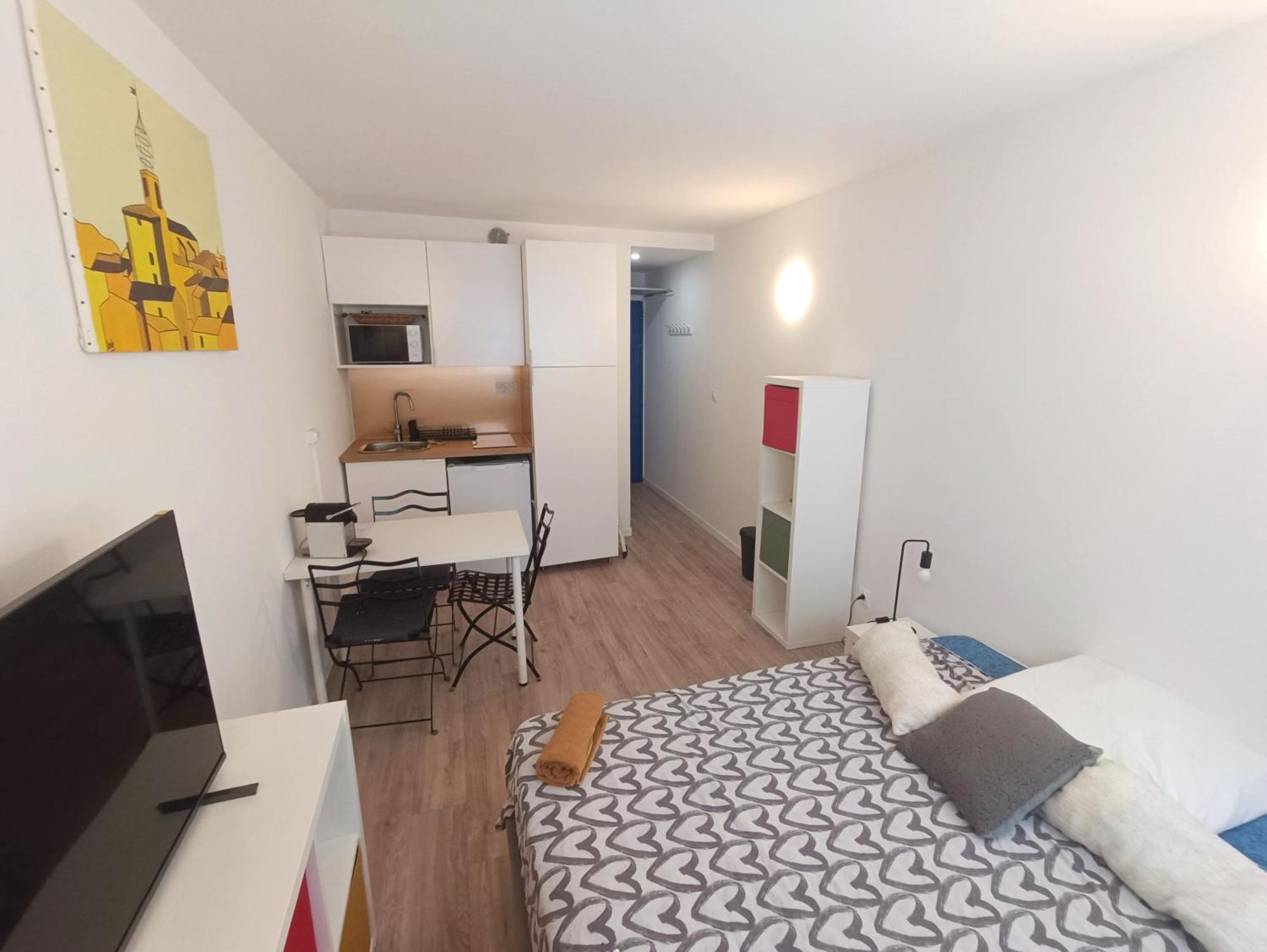 Appartement Neuf Tout Equipe A 600M De La Gare St Charles Marseille Exterior photo